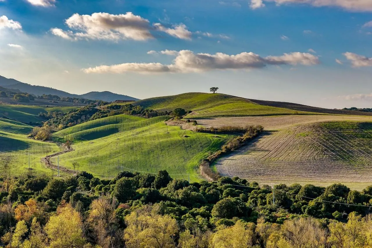 Family Apartments With Pool Near Volterra - Happy Rentals Pomarance Italy