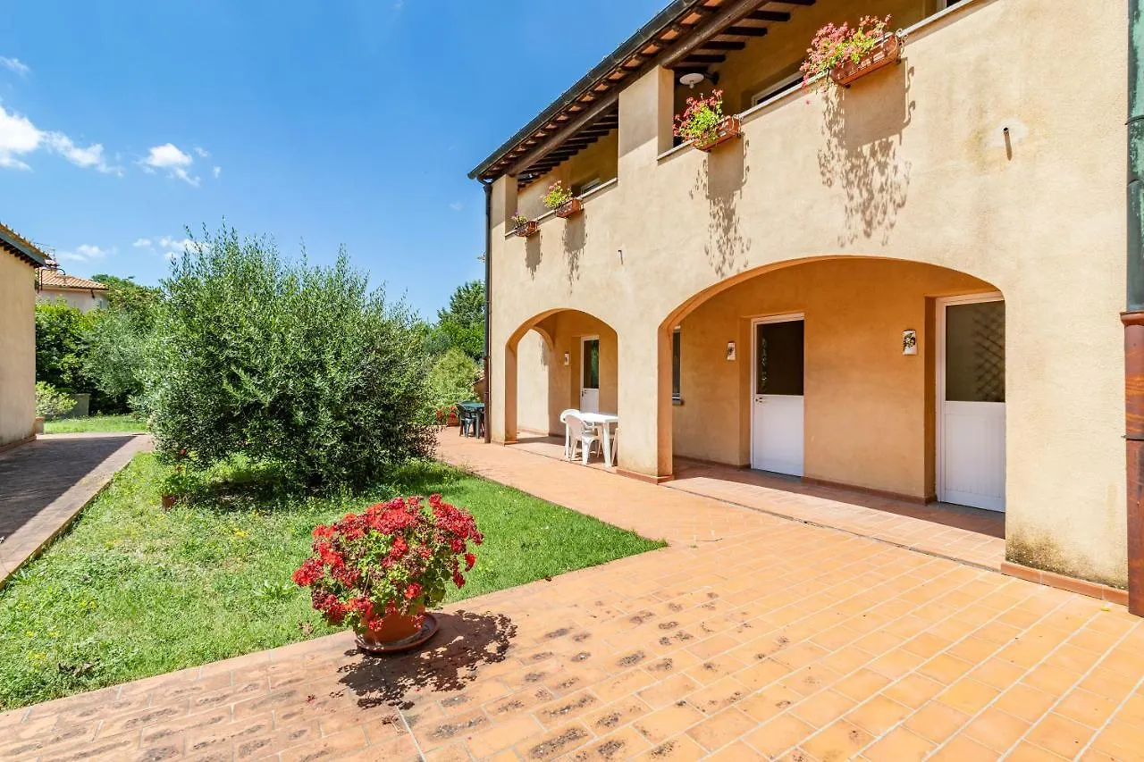 Family Apartments With Pool Near Volterra - Happy Rentals Pomarance
