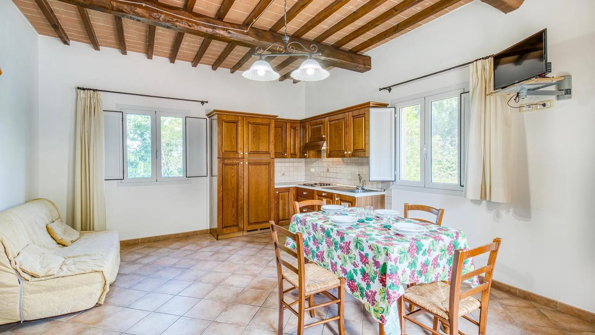 Family Apartments With Pool Near Volterra - Happy Rentals Pomarance