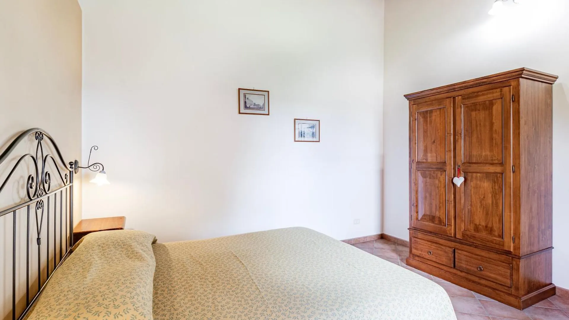 Family Apartments With Pool Near Volterra - Happy Rentals Pomarance Italy