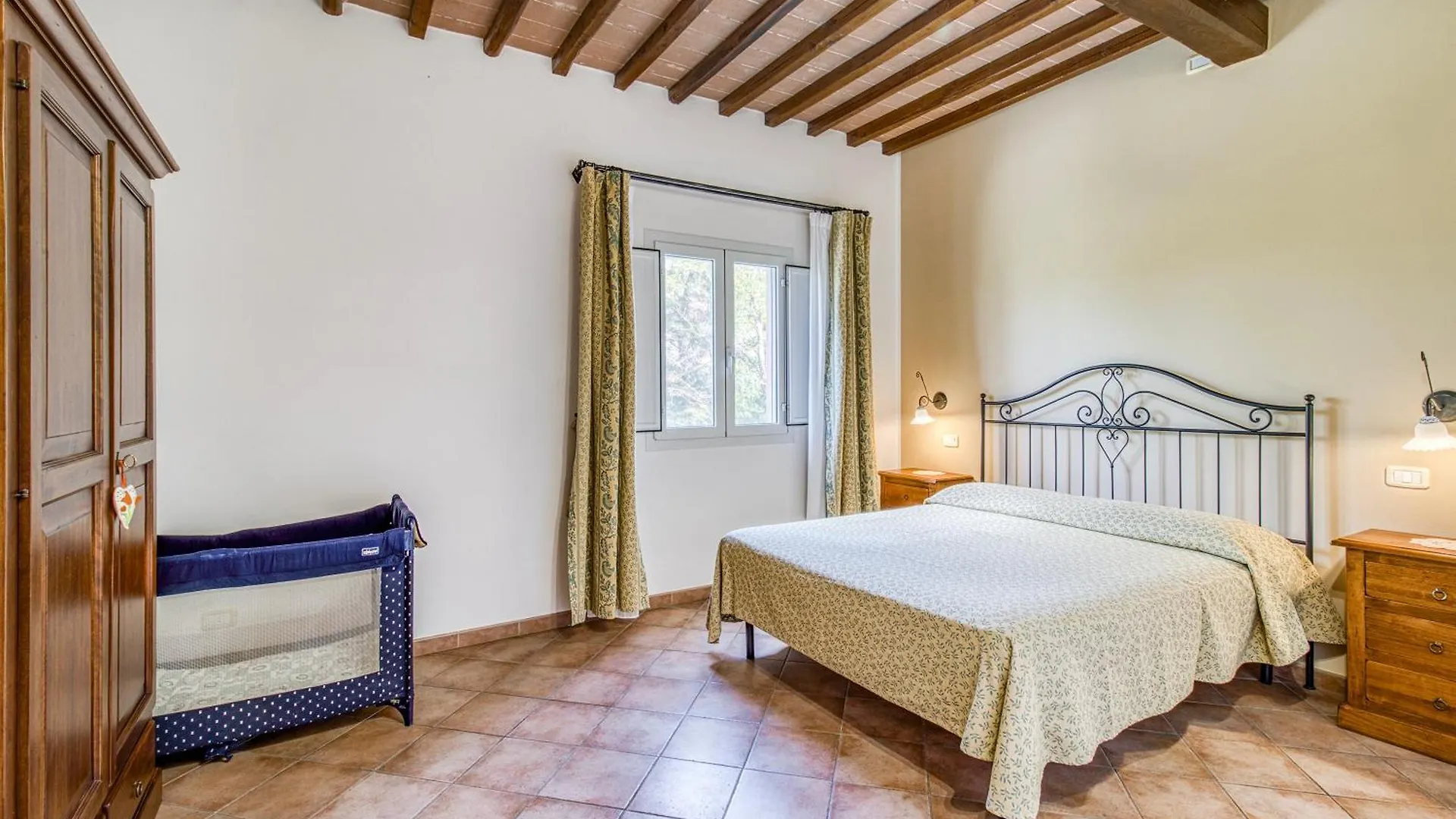 Family Apartments With Pool Near Volterra - Happy Rentals Pomarance Italy