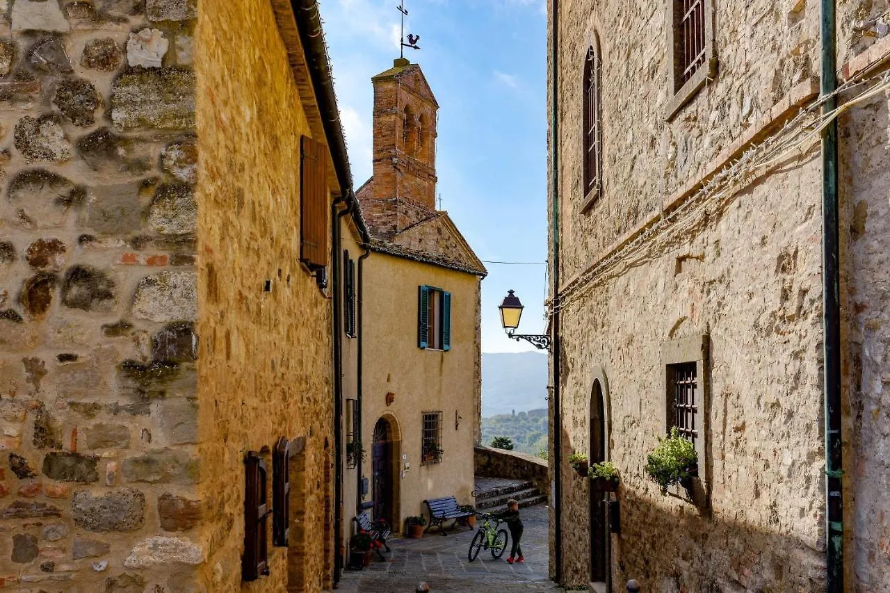 Family Apartments With Pool Near Volterra - Happy Rentals 波马兰切