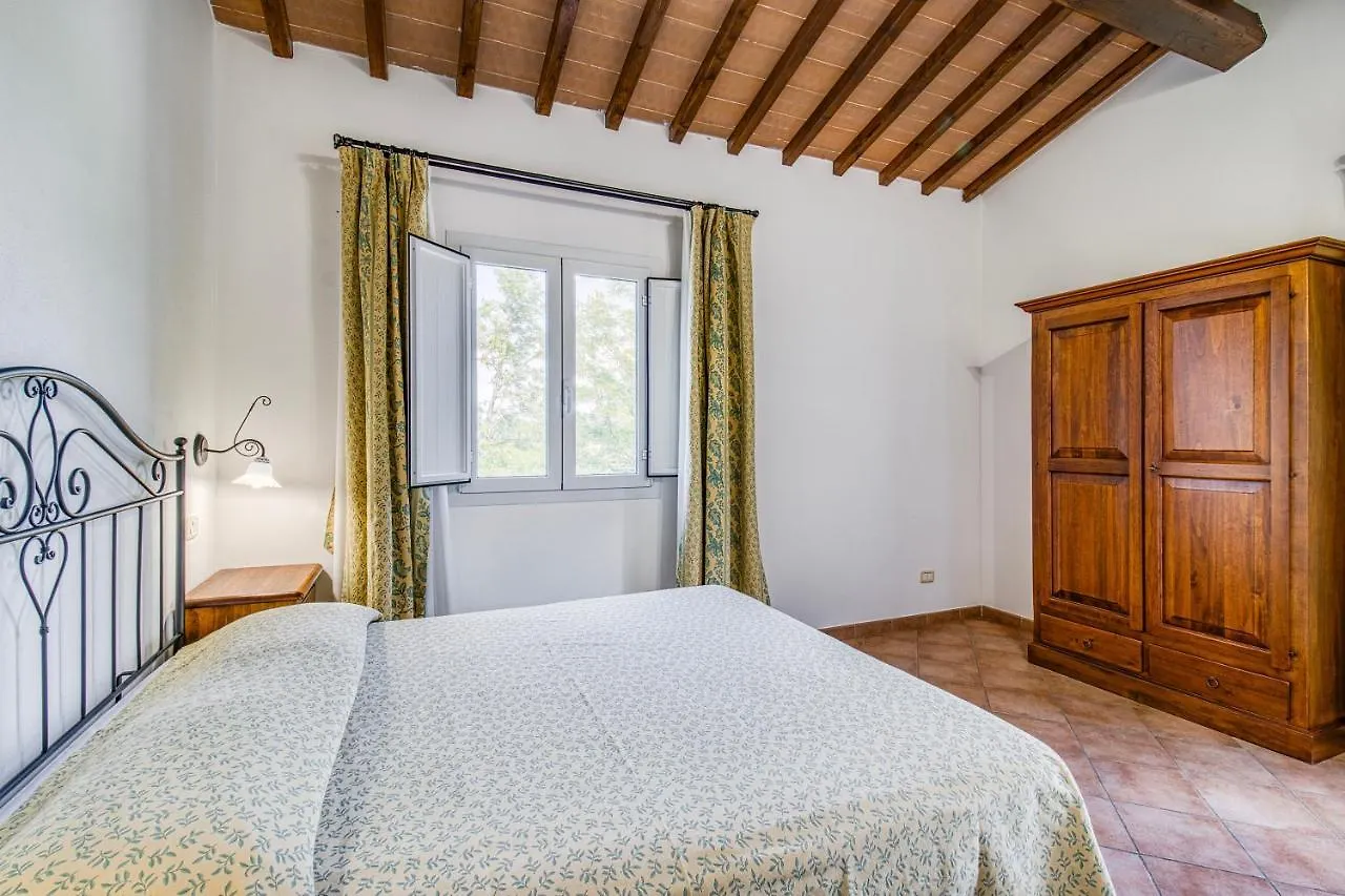 Family Apartments With Pool Near Volterra - Happy Rentals 波马兰切