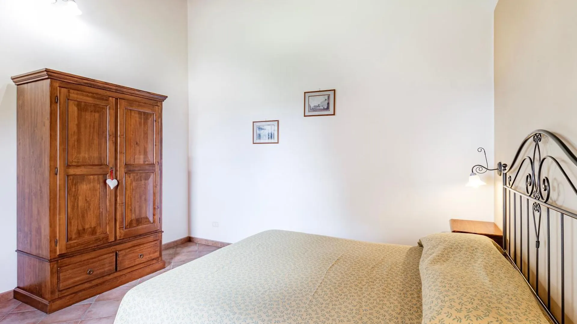 Family Apartments With Pool Near Volterra - Happy Rentals Pomarance